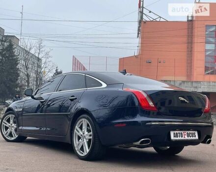 Синій Ягуар XJL, об'ємом двигуна 3 л та пробігом 95 тис. км за 30990 $, фото 7 на Automoto.ua