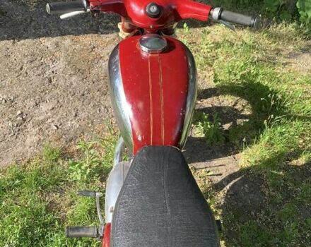 Красный ЯВА 250, объемом двигателя 0 л и пробегом 60 тыс. км за 2000 $, фото 4 на Automoto.ua