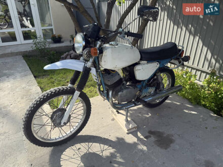 ЯВА 350 1977 в Киеве на Automoto.ua Белый ЯВА 350, объемом двигателя 0.34 л и пробегом 18 тыс. км за 750 $, фото 1 на Automoto.ua