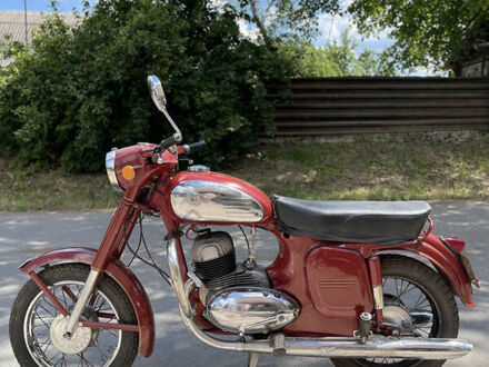 ЯВА 350 Classic 1976 в Виннице на Automoto.ua Красный ЯВА 350 Classic, объемом двигателя 0.35 л и пробегом 1 тыс. км за 1100 $, фото 1 на Automoto.ua