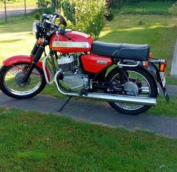 ЯВА 350 Classic, об'ємом двигуна 0 л та пробігом 6 тис. км за 2000 $, фото 3 на Automoto.ua