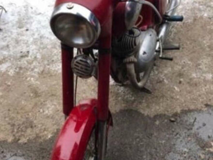 ЯВА 350 Classic, объемом двигателя 0 л и пробегом 13 тыс. км за 1350 $, фото 1 на Automoto.ua
