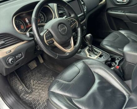 Белый Джип Чероки, объемом двигателя 3.3 л и пробегом 180 тыс. км за 13999 $, фото 7 на Automoto.ua