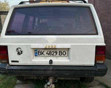 Белый Джип Чероки, объемом двигателя 4 л и пробегом 1000 тыс. км за 4500 $, фото 4 на Automoto.ua