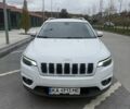 Білий Джип Cherokee, об'ємом двигуна 2.4 л та пробігом 240 тис. км за 15500 $, фото 1 на Automoto.ua