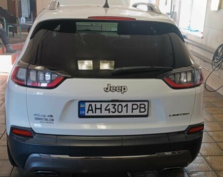 Белый Джип Чероки, объемом двигателя 2 л и пробегом 108 тыс. км за 26020 $, фото 8 на Automoto.ua