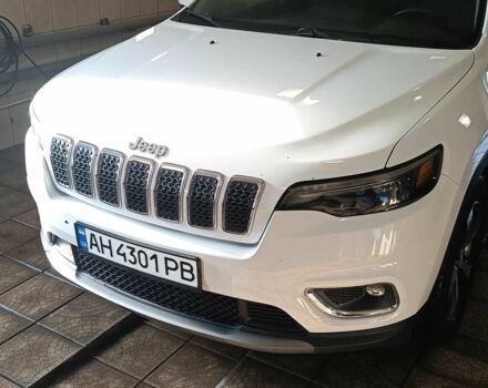 Белый Джип Чероки, объемом двигателя 2 л и пробегом 108 тыс. км за 26020 $, фото 3 на Automoto.ua