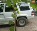 Белый Джип Чероки, объемом двигателя 4 л и пробегом 200 тыс. км за 5300 $, фото 6 на Automoto.ua