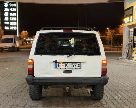 Білий Джип Cherokee, об'ємом двигуна 2.5 л та пробігом 343 тис. км за 2100 $, фото 4 на Automoto.ua