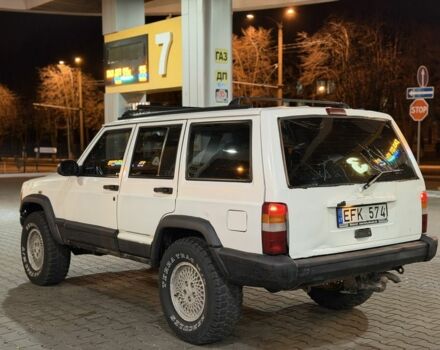 Білий Джип Cherokee, об'ємом двигуна 2.5 л та пробігом 343 тис. км за 2100 $, фото 5 на Automoto.ua