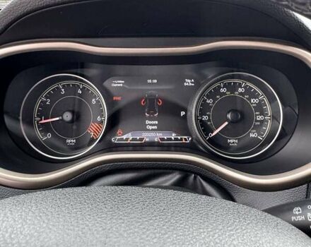Білий Джип Cherokee, об'ємом двигуна 2.4 л та пробігом 220 тис. км за 13000 $, фото 8 на Automoto.ua