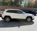 Джип Чероки 2013 в Киеве на Automoto.ua Белый Джип Чероки, объемом двигателя 2.36 л и пробегом 185 тыс. км за 12900 $, фото 4 на Automoto.ua