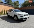 Джип Чероки 2013 в Киеве на Automoto.ua Белый Джип Чероки, объемом двигателя 2.36 л и пробегом 185 тыс. км за 12900 $, фото 3 на Automoto.ua