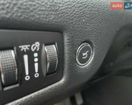 Белый Джип Чероки, объемом двигателя 2.4 л и пробегом 190 тыс. км за 12999 $, фото 52 на Automoto.ua