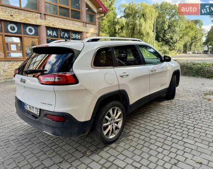 Белый Джип Чероки, объемом двигателя 2.36 л и пробегом 220 тыс. км за 12000 $, фото 7 на Automoto.ua