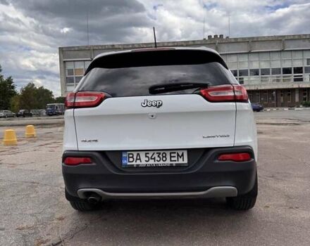 Білий Джип Cherokee, об'ємом двигуна 2.4 л та пробігом 220 тис. км за 13000 $, фото 1 на Automoto.ua