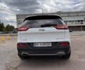Білий Джип Cherokee, об'ємом двигуна 2.4 л та пробігом 220 тис. км за 13000 $, фото 1 на Automoto.ua