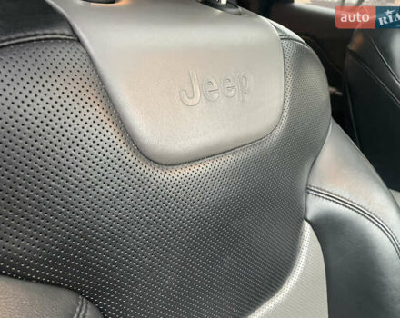 Белый Джип Чероки, объемом двигателя 2.4 л и пробегом 190 тыс. км за 12999 $, фото 51 на Automoto.ua