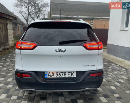 Белый Джип Чероки, объемом двигателя 2.4 л и пробегом 190 тыс. км за 12999 $, фото 14 на Automoto.ua