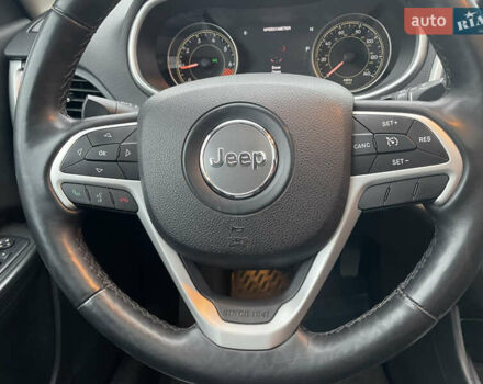 Белый Джип Чероки, объемом двигателя 2.4 л и пробегом 190 тыс. км за 12999 $, фото 48 на Automoto.ua