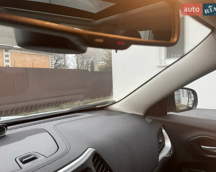 Белый Джип Чероки, объемом двигателя 2.4 л и пробегом 190 тыс. км за 12999 $, фото 56 на Automoto.ua