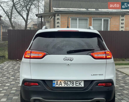 Белый Джип Чероки, объемом двигателя 2.4 л и пробегом 190 тыс. км за 12999 $, фото 11 на Automoto.ua