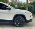 Джип Чероки 2014 в Киеве на Automoto.ua Белый Джип Чероки, объемом двигателя 2.4 л и пробегом 290 тыс. км за 12490 $, фото 3 на Automoto.ua