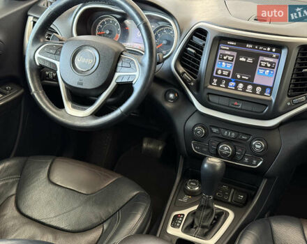 Білий Джип Cherokee, об'ємом двигуна 3.2 л та пробігом 135 тис. км за 12300 $, фото 10 на Automoto.ua