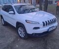 Білий Джип Cherokee, об'ємом двигуна 2.36 л та пробігом 147 тис. км за 13310 $, фото 1 на Automoto.ua
