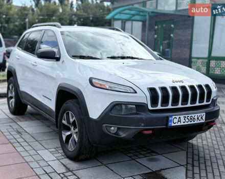 Білий Джип Cherokee, об'ємом двигуна 2.36 л та пробігом 205 тис. км за 12000 $, фото 2 на Automoto.ua