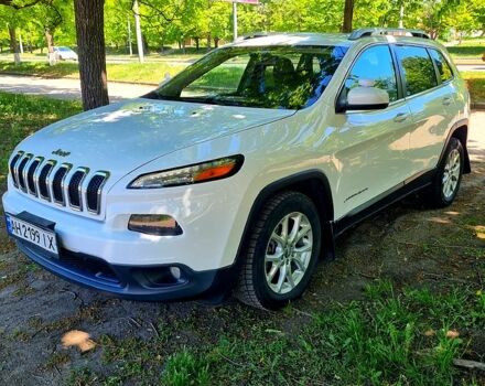 Білий Джип Cherokee, об'ємом двигуна 2.4 л та пробігом 141 тис. км за 12000 $, фото 1 на Automoto.ua