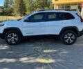 Білий Джип Cherokee, об'ємом двигуна 2.36 л та пробігом 235 тис. км за 13800 $, фото 3 на Automoto.ua