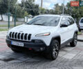 Білий Джип Cherokee, об'ємом двигуна 2.36 л та пробігом 205 тис. км за 12000 $, фото 1 на Automoto.ua