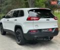 Джип Чероки 2014 в Киеве на Automoto.ua Белый Джип Чероки, объемом двигателя 2.4 л и пробегом 290 тыс. км за 12490 $, фото 8 на Automoto.ua
