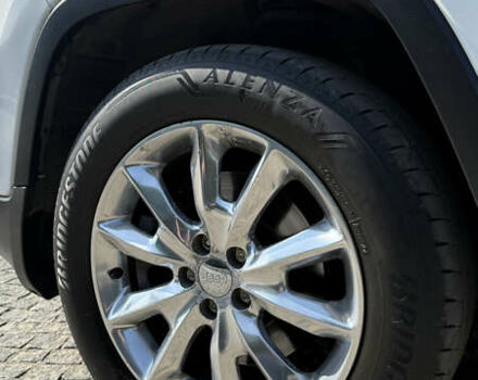 Джип Чероки 2014 в Днепре (Днепропетровске) на Automoto.ua Белый Джип Чероки, объемом двигателя 2.36 л и пробегом 359 тыс. км за 13300 $, фото 28 на Automoto.ua