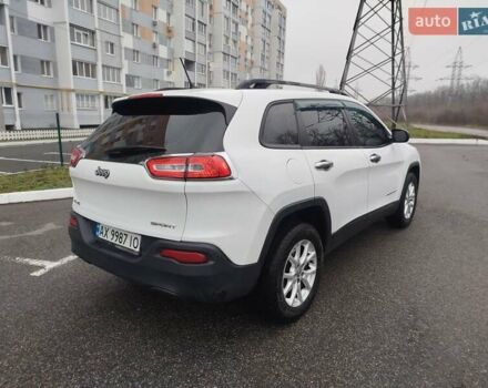Белый Джип Чероки, объемом двигателя 2.36 л и пробегом 270 тыс. км за 11400 $, фото 3 на Automoto.ua