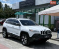 Білий Джип Cherokee, об'ємом двигуна 2.36 л та пробігом 205 тис. км за 12000 $, фото 5 на Automoto.ua