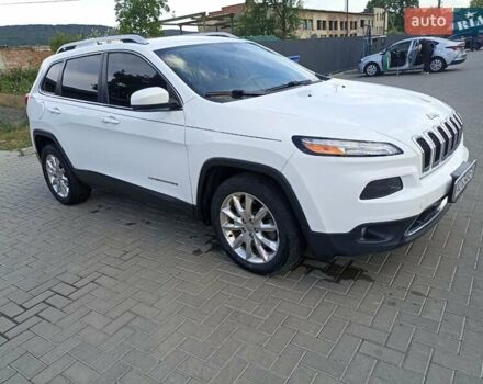 Джип Чероки 2014 в Ужгороде на Automoto.ua Белый Джип Чероки, объемом двигателя 2.4 л и пробегом 123 тыс. км за 17499 $, фото 8 на Automoto.ua