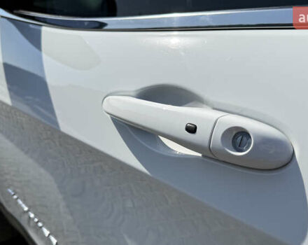 Джип Чероки 2014 в Днепре (Днепропетровске) на Automoto.ua Белый Джип Чероки, объемом двигателя 2.36 л и пробегом 359 тыс. км за 13300 $, фото 32 на Automoto.ua