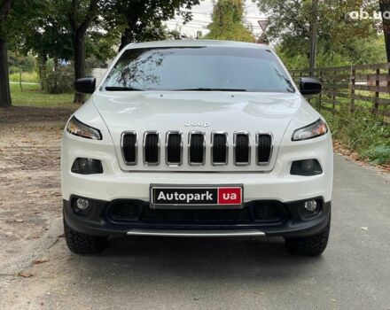 Джип Чероки 2014 в Киеве на Automoto.ua Белый Джип Чероки, объемом двигателя 2.4 л и пробегом 290 тыс. км за 12490 $, фото 1 на Automoto.ua