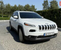 Джип Чероки 2014 в Днепре (Днепропетровске) на Automoto.ua Белый Джип Чероки, объемом двигателя 2.36 л и пробегом 359 тыс. км за 13300 $, фото 4 на Automoto.ua