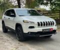 Джип Чероки 2014 в Киеве на Automoto.ua Белый Джип Чероки, объемом двигателя 2.4 л и пробегом 290 тыс. км за 12490 $, фото 2 на Automoto.ua