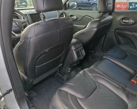 Джип Чероки 2014 в Ужгороде на Automoto.ua Белый Джип Чероки, объемом двигателя 2.4 л и пробегом 123 тыс. км за 17499 $, фото 1 на Automoto.ua