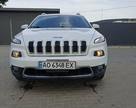 Джип Чероки 2014 в Ужгороде на Automoto.ua Белый Джип Чероки, объемом двигателя 2.4 л и пробегом 123 тыс. км за 17499 $, фото 9 на Automoto.ua