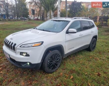 Белый Джип Чероки, объемом двигателя 3.2 л и пробегом 135 тыс. км за 13999 $, фото 6 на Automoto.ua