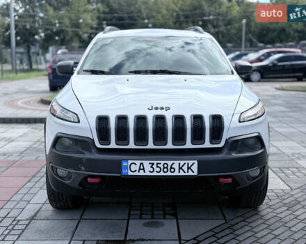 Білий Джип Cherokee, об'ємом двигуна 2.36 л та пробігом 205 тис. км за 12000 $, фото 1 на Automoto.ua