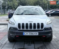 Білий Джип Cherokee, об'ємом двигуна 2.36 л та пробігом 205 тис. км за 12000 $, фото 1 на Automoto.ua