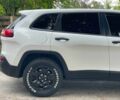 Джип Чероки 2014 в Киеве на Automoto.ua Белый Джип Чероки, объемом двигателя 2.4 л и пробегом 290 тыс. км за 12490 $, фото 4 на Automoto.ua