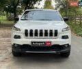 Джип Чероки 2014 в Киеве на Automoto.ua Белый Джип Чероки, объемом двигателя 2.4 л и пробегом 290 тыс. км за 12490 $, фото 1 на Automoto.ua