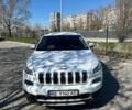 Белый Джип Чероки, объемом двигателя 2.36 л и пробегом 295 тыс. км за 13000 $, фото 6 на Automoto.ua